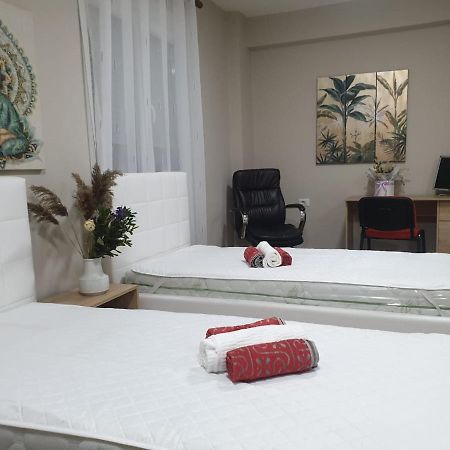 Lovely Apartment On Tirana City Center ティラナ エクステリア 写真