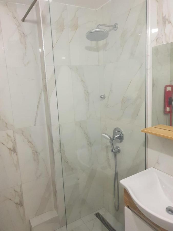Lovely Apartment On Tirana City Center ティラナ エクステリア 写真